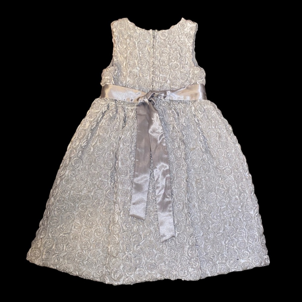 Rare Editions Fully Lined Sleeveless Formal Dress with Crinoline Size 6 - Picture 2 of 4